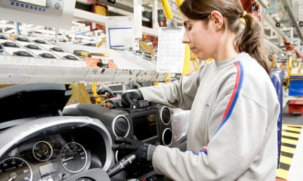 PSA e GM anunciam produção conjunta, na Espanha