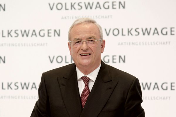 Manipulação de emissões derruba o chefão da Volkswagen