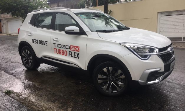 No asfalto, na terra e na chuva, com o Tiggo 5X