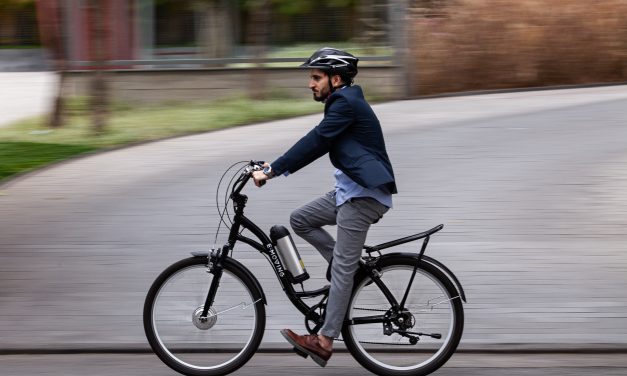 Empresa investe no aluguel de bicicleta elétrica