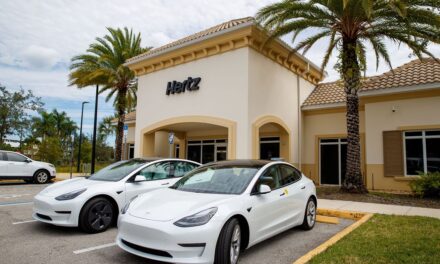 Hertz vai comprar 100 mil Tesla elétricos