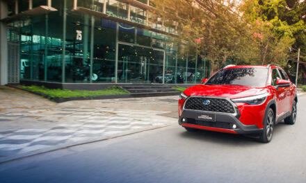 Toyota capta R$ 700 milhões para financiar carro híbrido