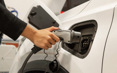 Eletrificação elitiza carros, isola Brasil e turva o futuro