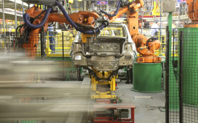 Renault revê aliança com Nissan e mostra Multiverso Industrial no Brasil