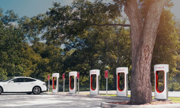 Tesla frauda alcance de seus EVs em até 90%