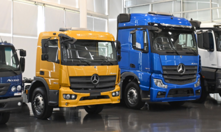 Mercedes-Benz renova a linha Atego 