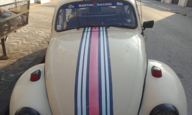 PARA QUE SETAS DIRECIONAIS NOS CARROS?