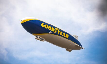 O dirigível da Goodyear, há 100 anos despertando magia