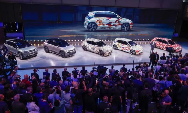 Salão de Munique marca a volta de híbridos e motores a combustão