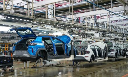 Plataforma antecipa a produção das montadoras