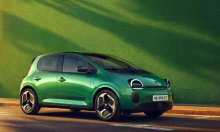 Twingo E-Tech elétrico chega com os olhos para o futuro
