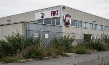 Stellantis confirma prejuízo colossal e anuncia reestruturação