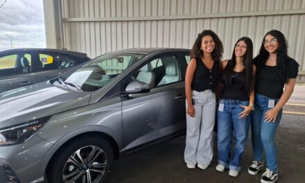 Vencedoras do Prêmio Estudantes visitam fábrica da Hyundai