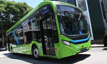 Mercedes-Benz lidera venda de elétricos