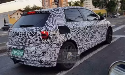 Volkswagen testa motor híbrido flex