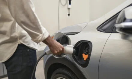 Elétricos elevam prejuízo para 18 marcas e há recuos anunciados