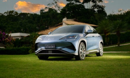 BYD lança Sealion 7 com foco em desempenho