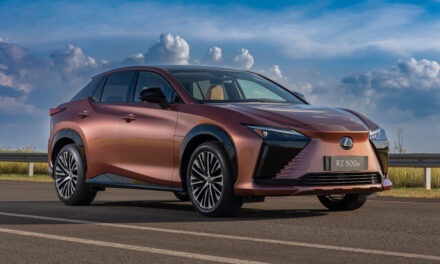 RZ 500e, o primeiro elétrico da Lexus no Brasil
